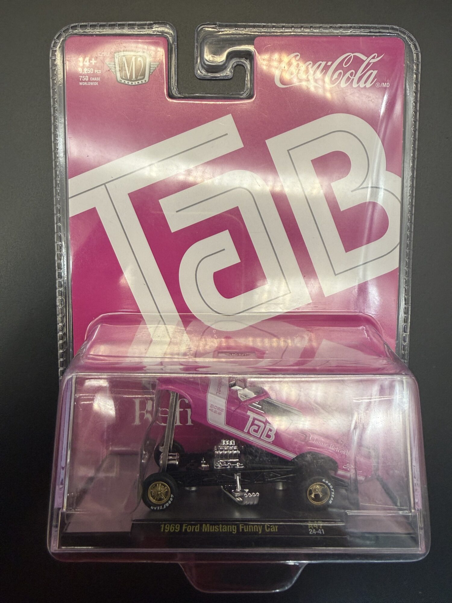 VOITURE MODÈLE RÉDUIT - DIE-CAST - 1:64 – Image 4