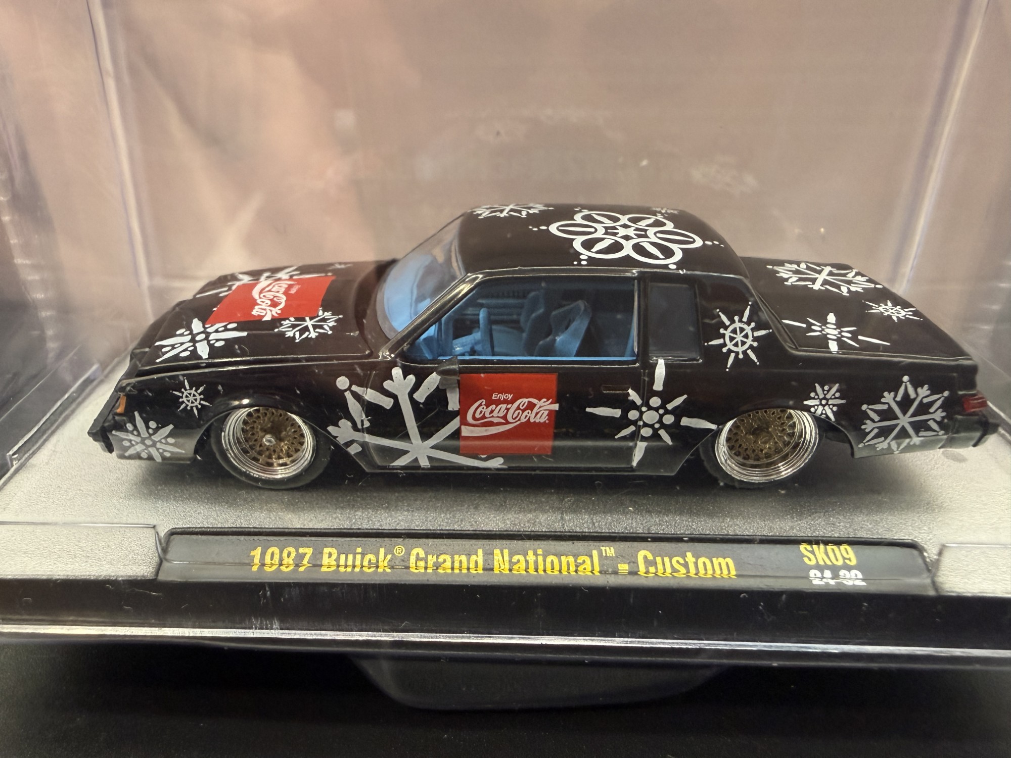 VOITURE MODÈLE RÉDUIT - DIE-CAST - 1:64 – Image 2