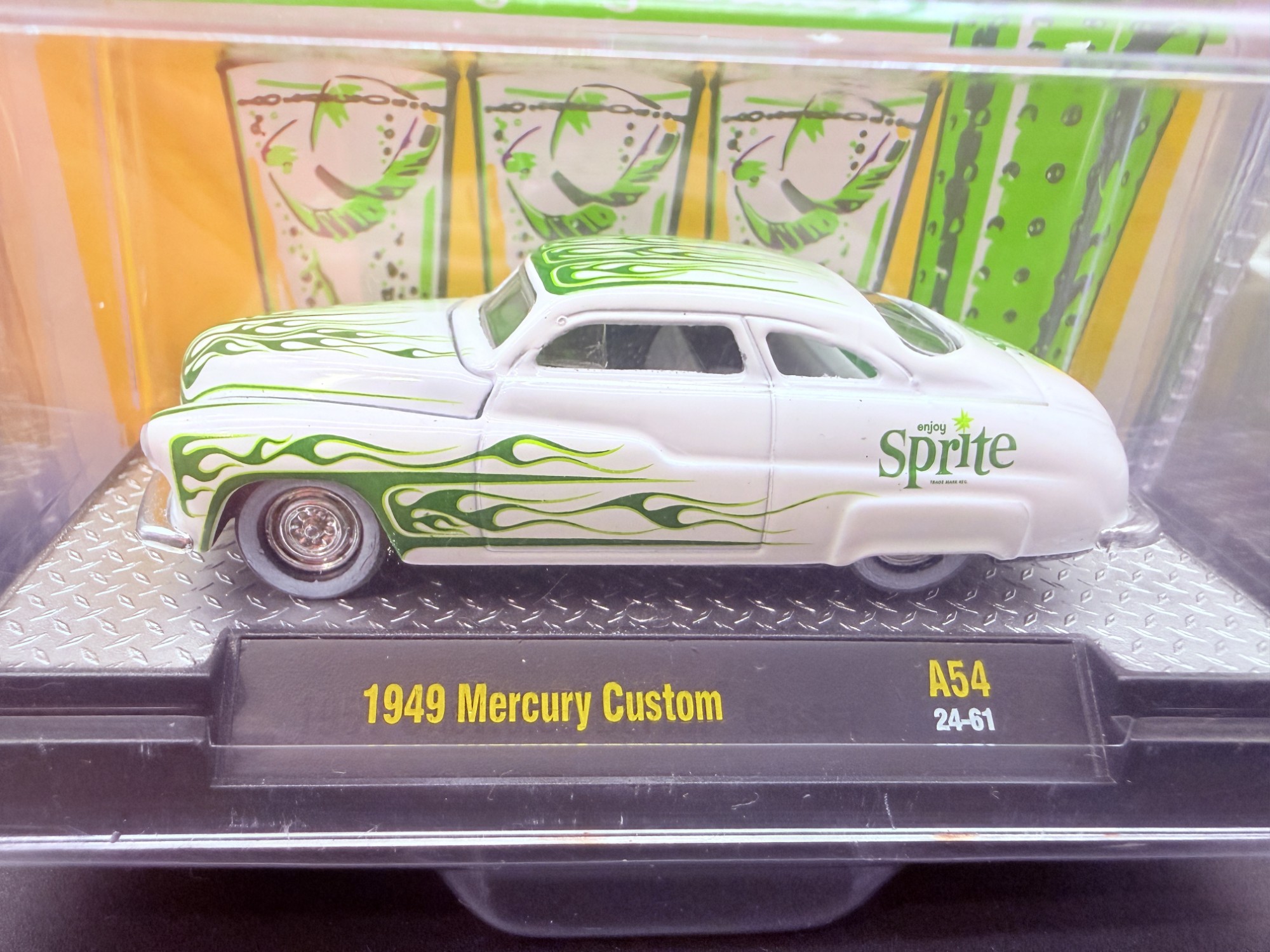 VOITURE MODÈLE RÉDUIT - DIE-CAST - 1:64 – Image 2