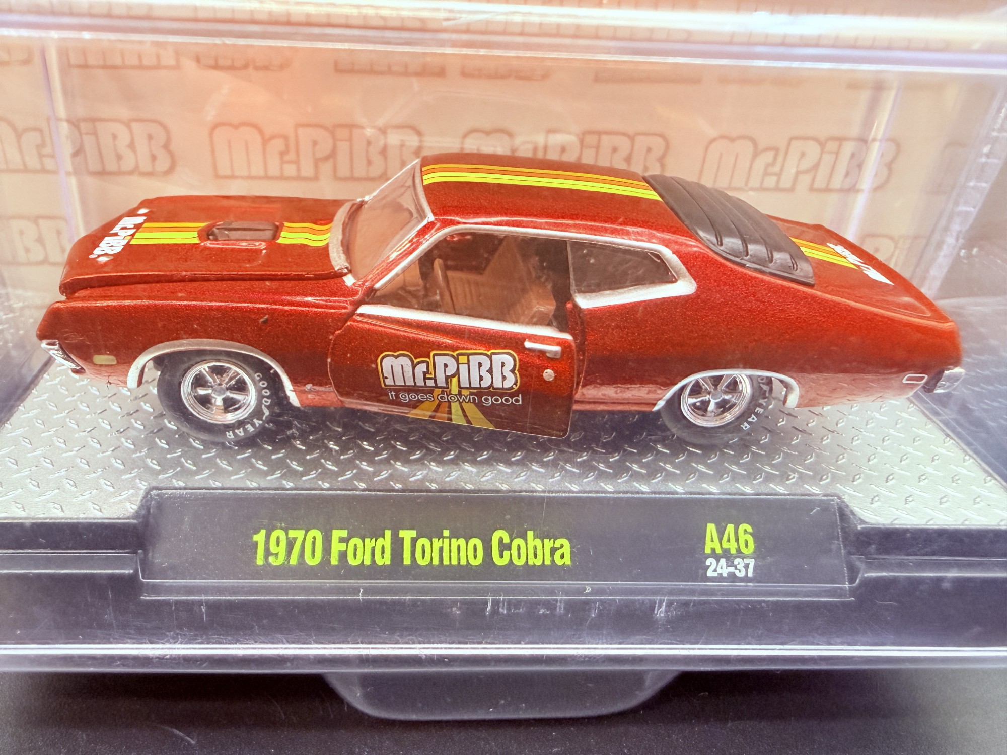 VOITURE MODÈLE RÉDUIT - DIE-CAST - 1:64 – Image 2
